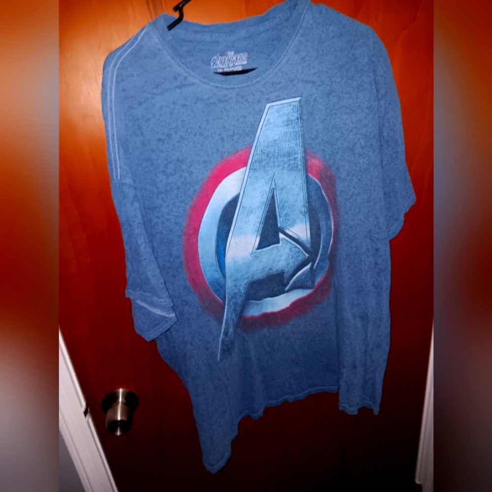 Avengers men's t shirt XXL